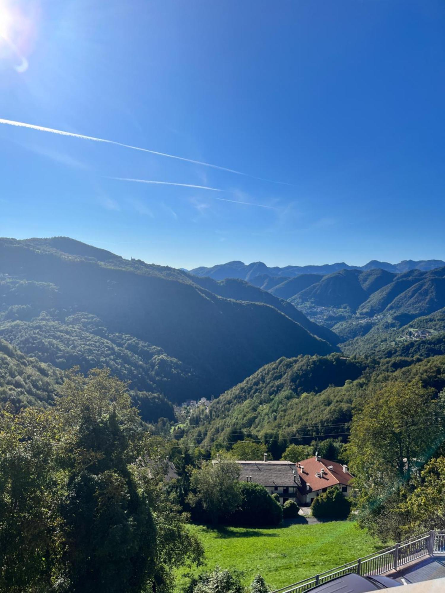 Casa Con Vista Apartment Costa di Serina ภายนอก รูปภาพ